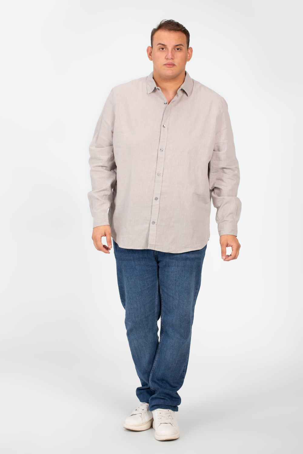 قميص رجالي أساسي بأكمام طويلة ومقاس كبير بألوان صيفية أساسية