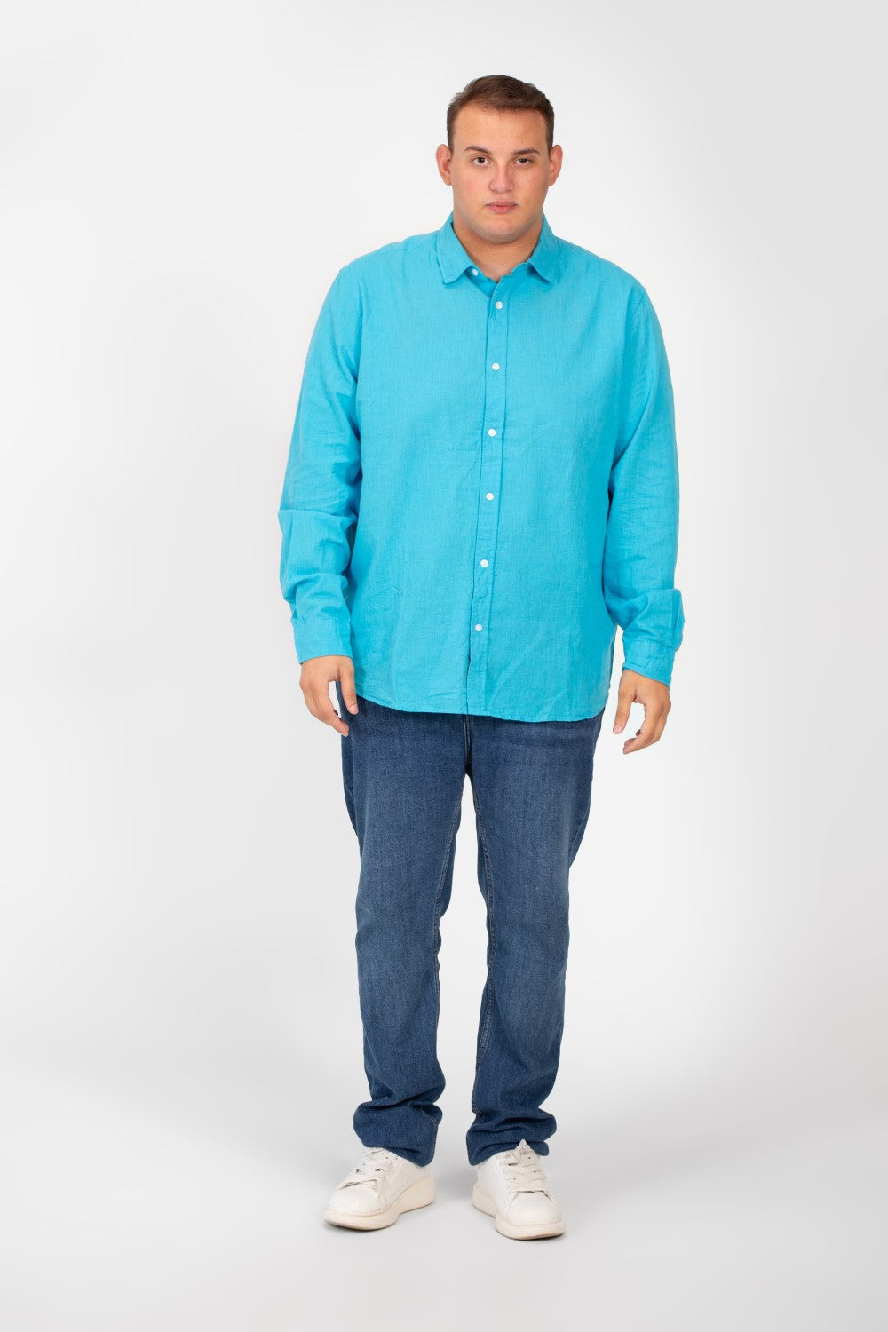 قميص رجالي أساسي بأكمام طويلة ومقاس كبير بألوان صيفية أساسية