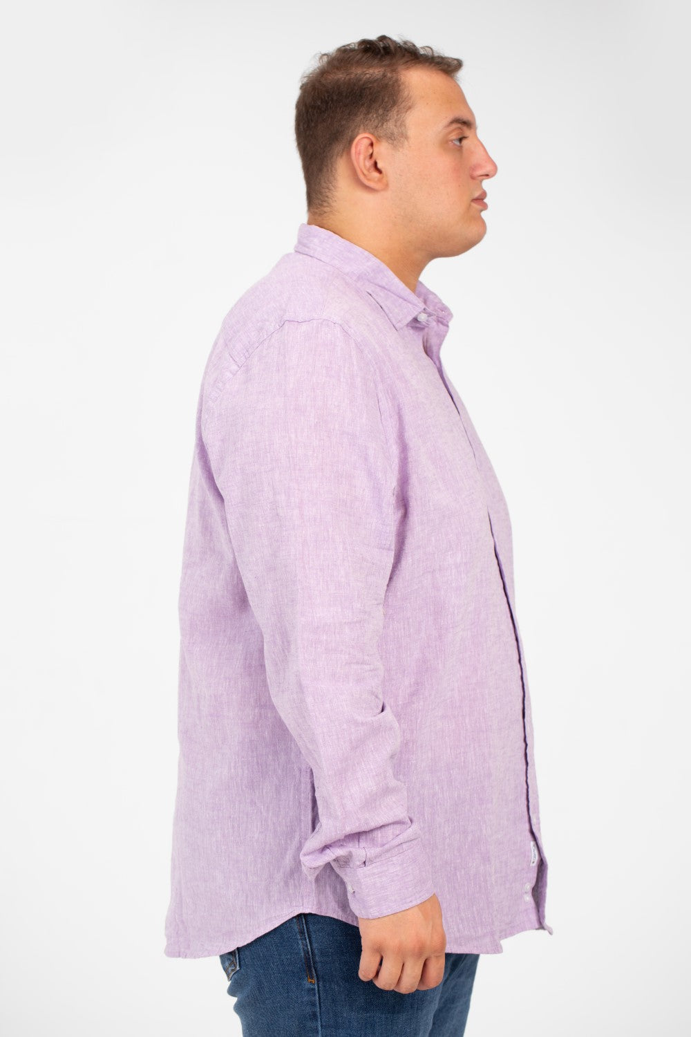 قميص رجالي أساسي بأكمام طويلة ومقاس كبير بألوان صيفية أساسية