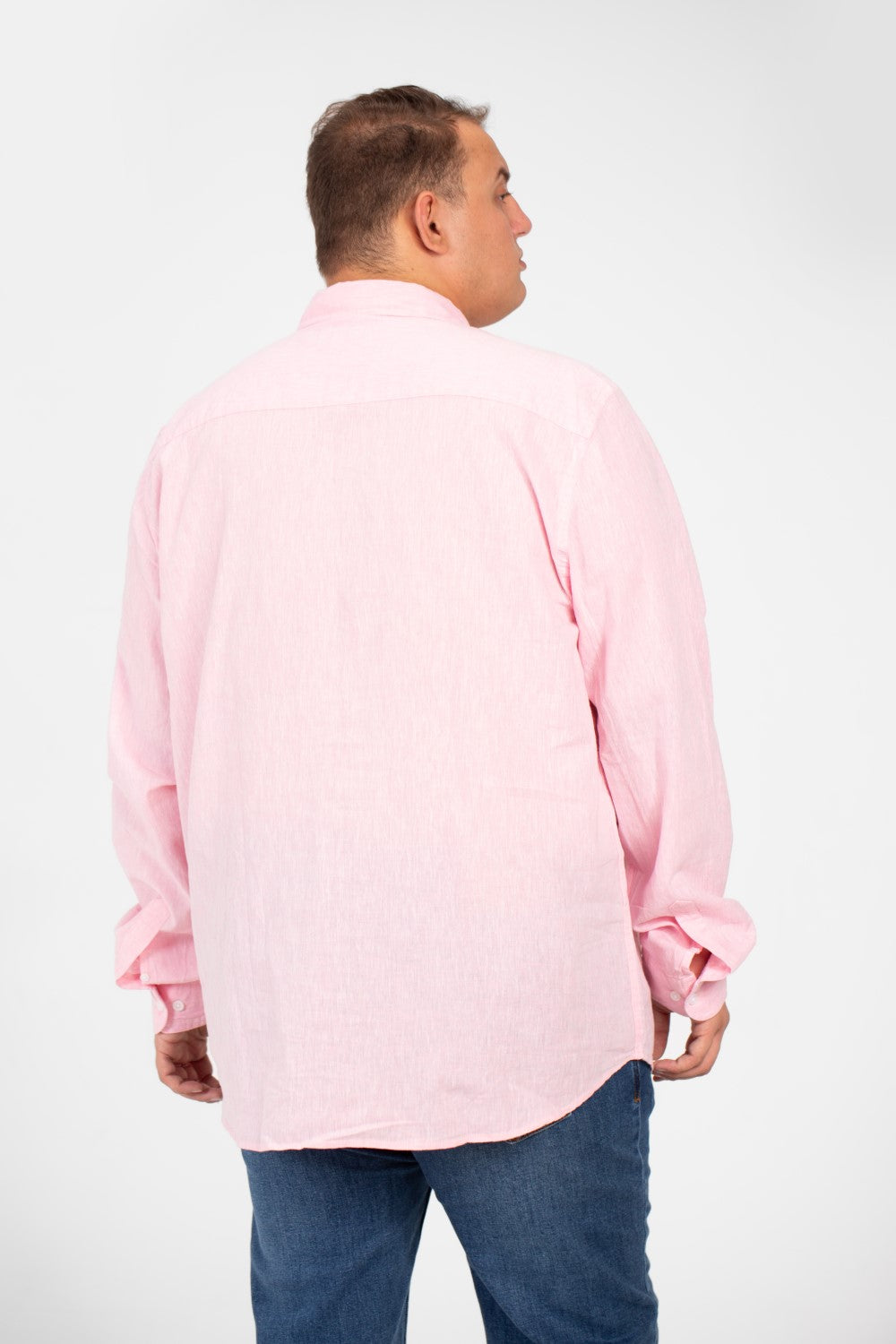 قميص رجالي أساسي بأكمام طويلة ومقاس كبير بألوان صيفية أساسية