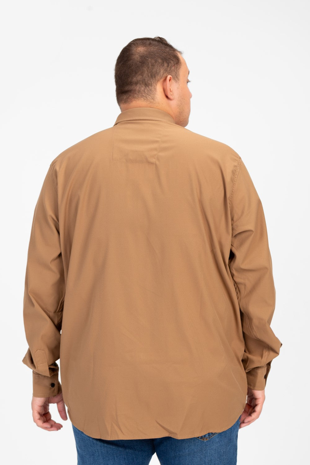 قميص رجالي أساسي بأكمام طويلة ونقشة طماطم كبيرة الحجم