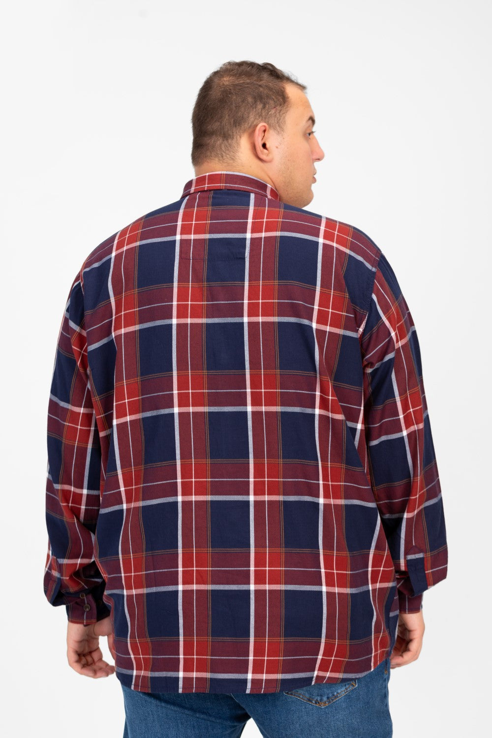 قميص رجالي كبير الحجم بأكمام طويلة ومربعات من الطماطم