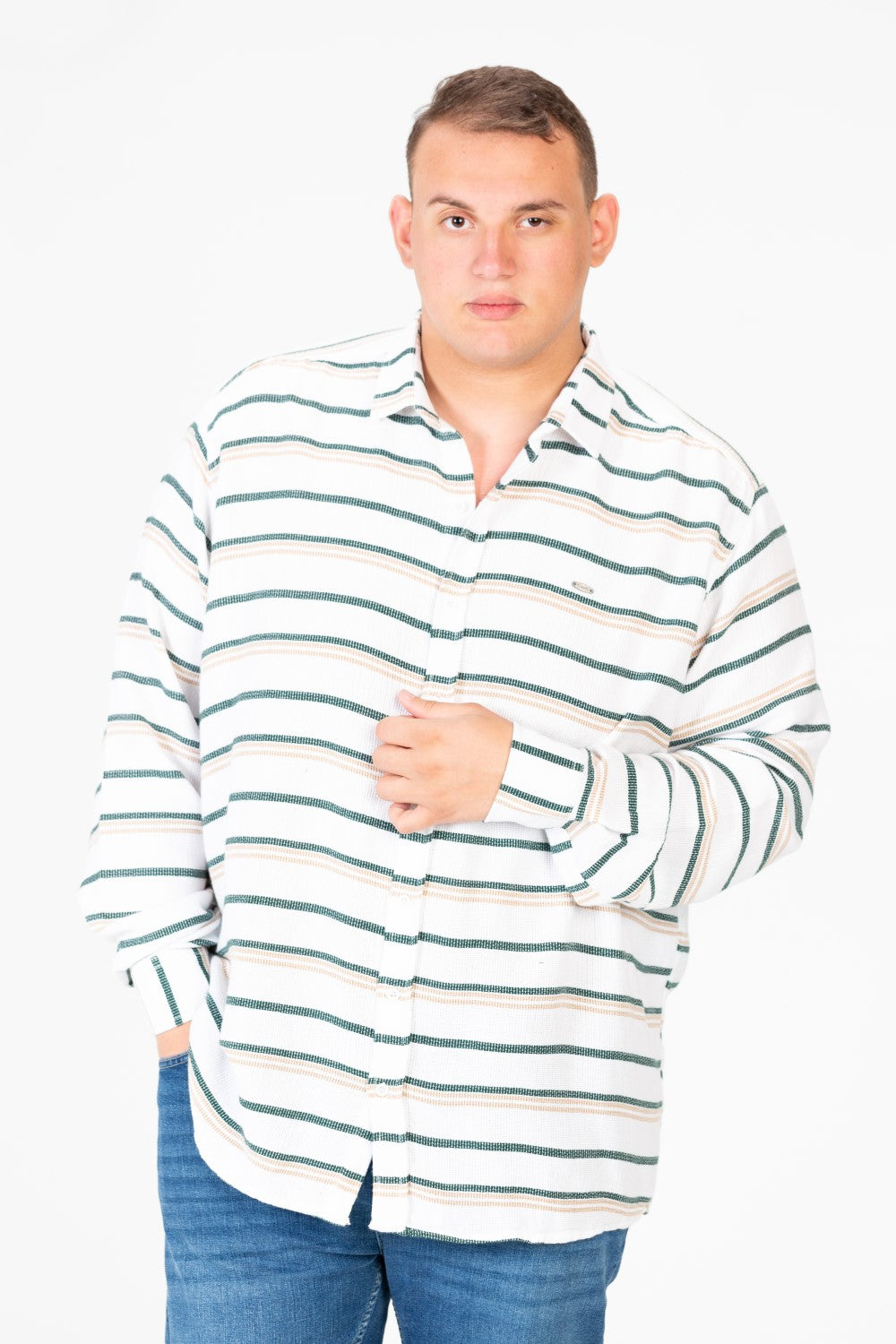 قميص رجالي مخطط بيج بأكمام طويلة، مقاس كبير