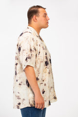 قميص رجالي كبير الحجم بنصف كم وطبعة كاملة وجيب أمامي