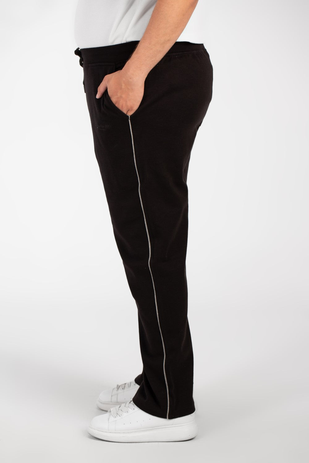 بنطلون رياضي رجالي أساسي عالي الجودة بمقاسات كبيرة وتصميم عصري وجيوب