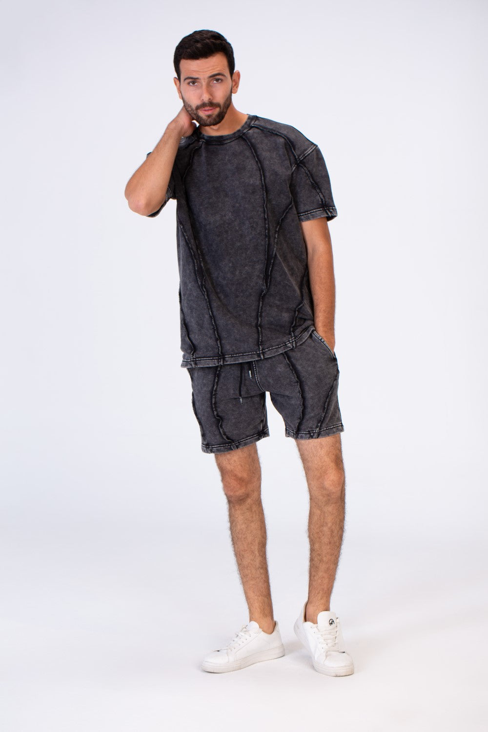 Mens Milton Short With A Modern Fit And Comfortable Material