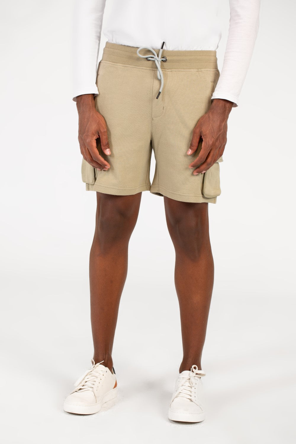 شورت ميلتون رجالي بحزام خصر مطاطي وجيوب جانبية