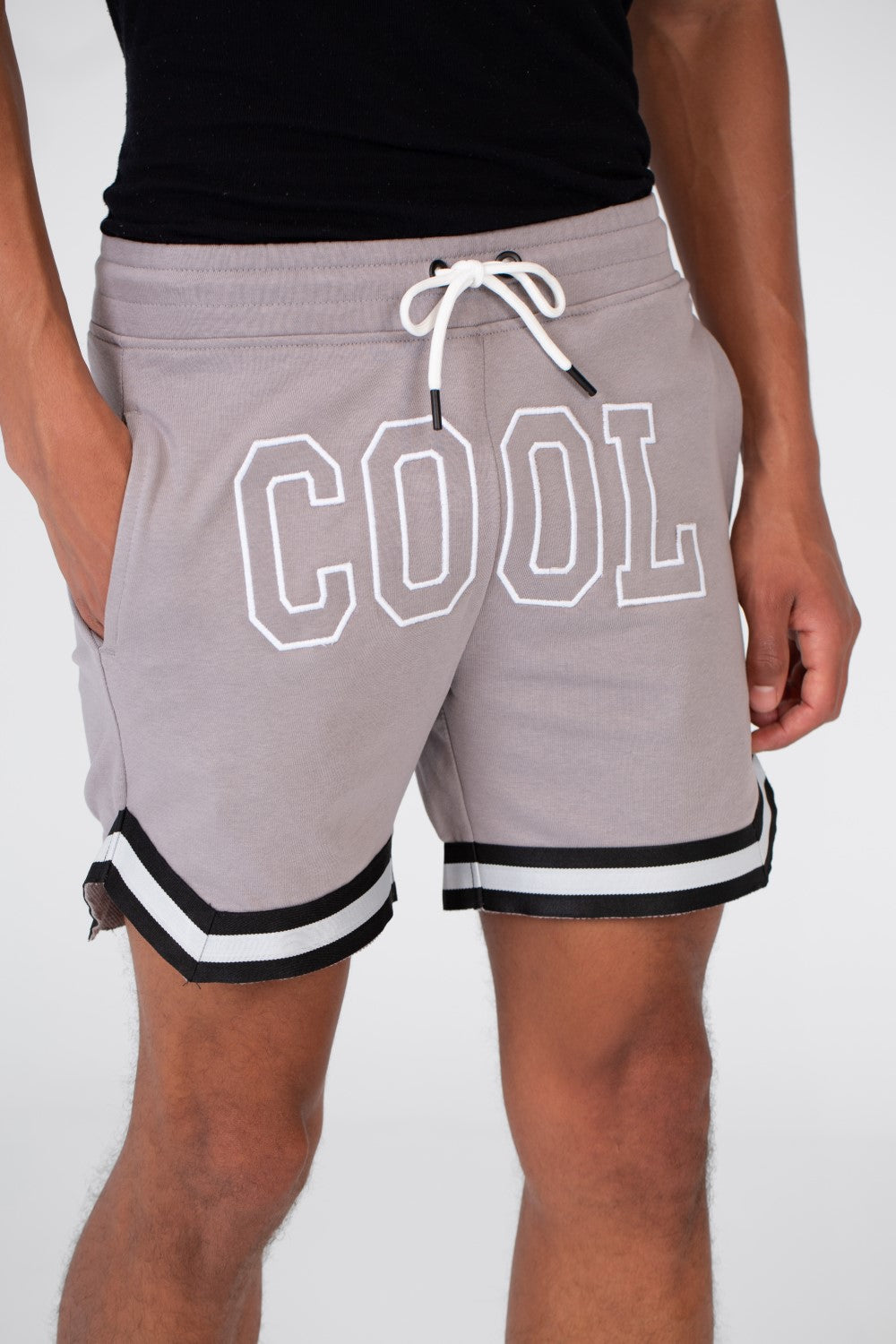 Men's Melton Short With A Print On The Front And Elastic In The Middle