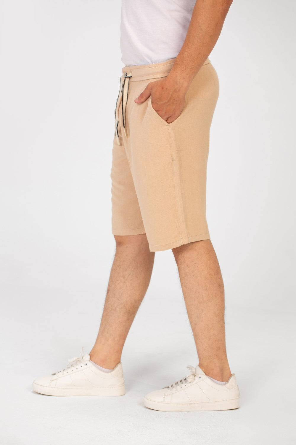 Men's Basic Linen Short With A Middle Drawstring And Pockets Comfortable And High Quality