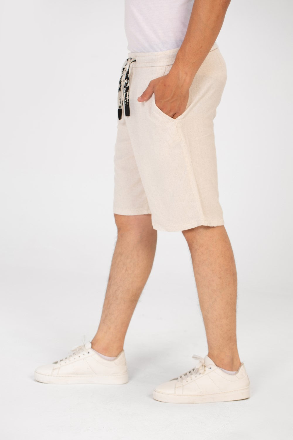 Men's Basic Linen Short With A Middle Drawstring And Pockets Comfortable And High Quality