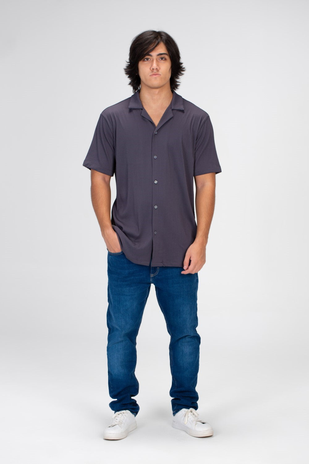 Men's Half Sleeve Slim Fit Basic Shirt With A Unique Cut