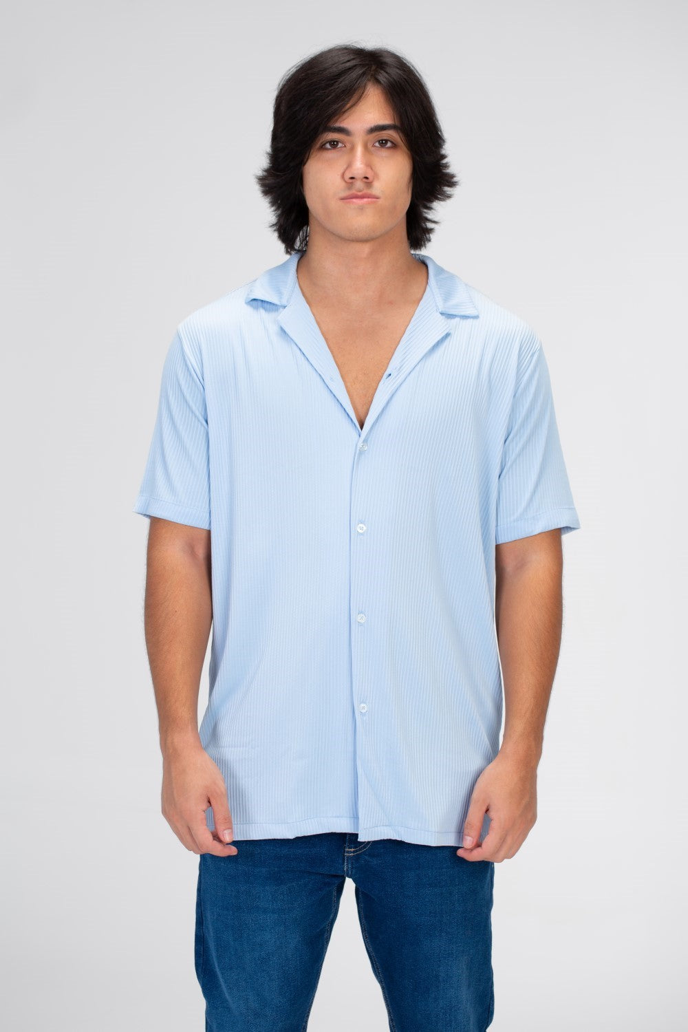 Men's Half Sleeve Slim Fit Basic Shirt With A Unique Cut