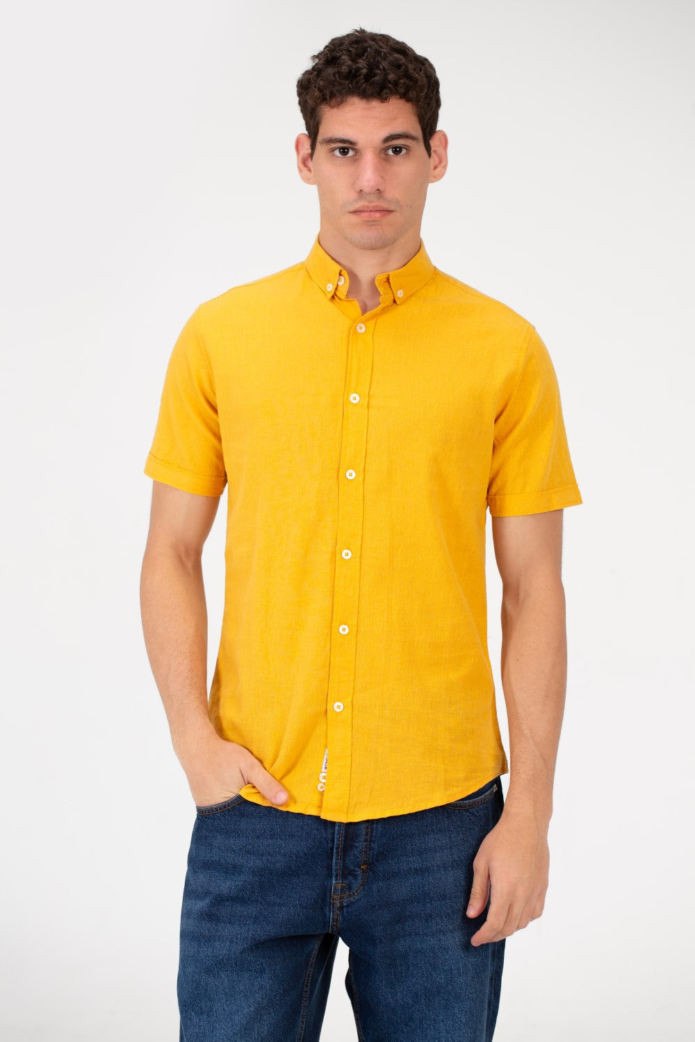 Men's Slim Fit Basic Half Sleeved Shirt