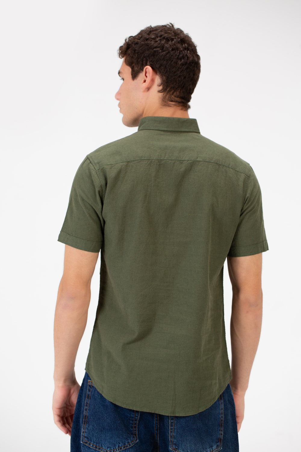 Men's Slim Fit Basic Half Sleeved Shirt