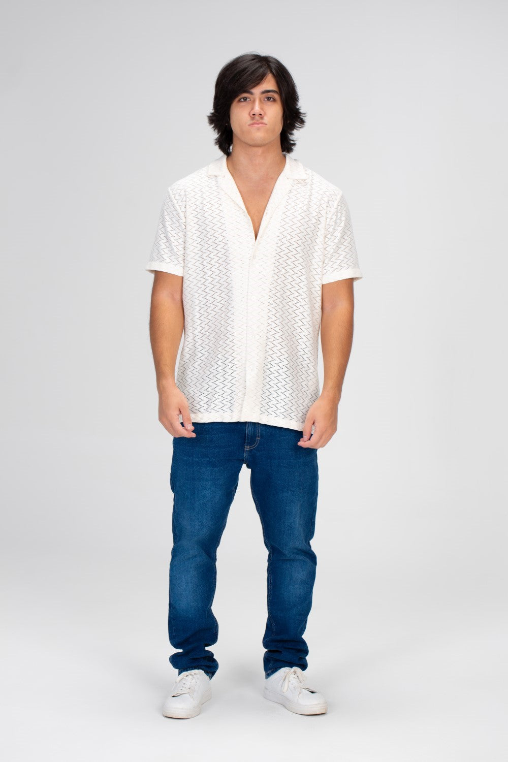 Men's Half Sleeve Slim Fit Shirt With A Unique Cut