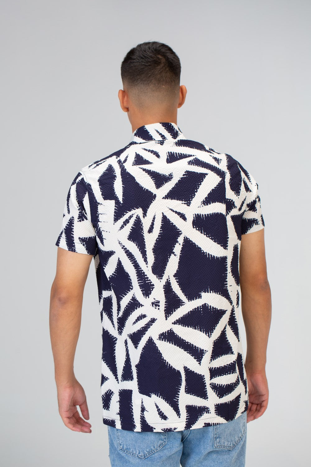 Mens Jakar Printed Half Sleeve Shirt Made Of Viscose Cotton Material