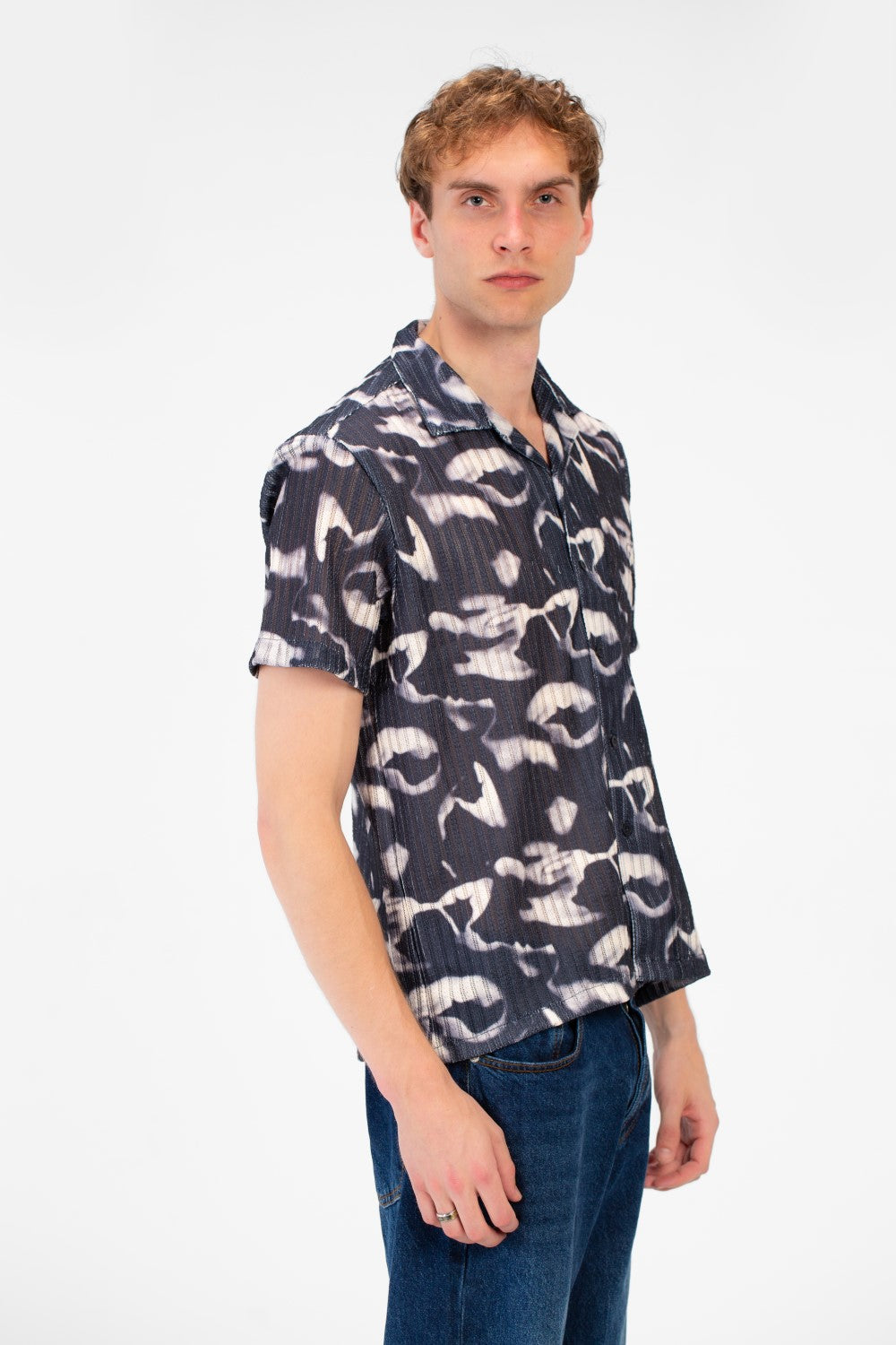 Men's Slim Fit Jakar Half Sleeve Comfortable Modern Shirt