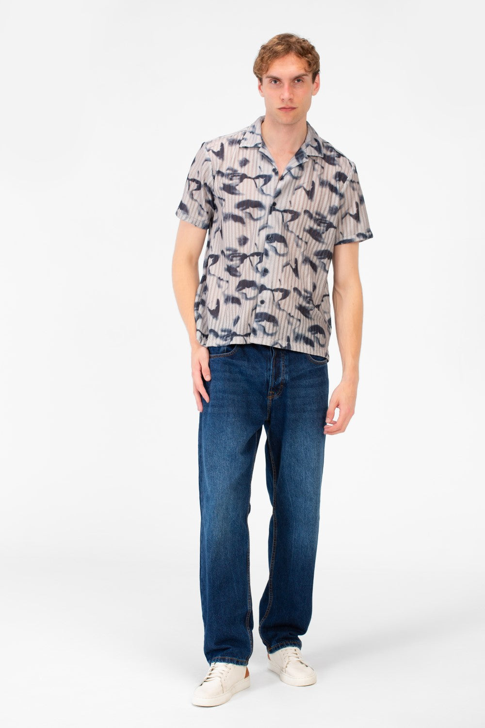 Men's Slim Fit Jakar Half Sleeve Comfortable Modern Shirt