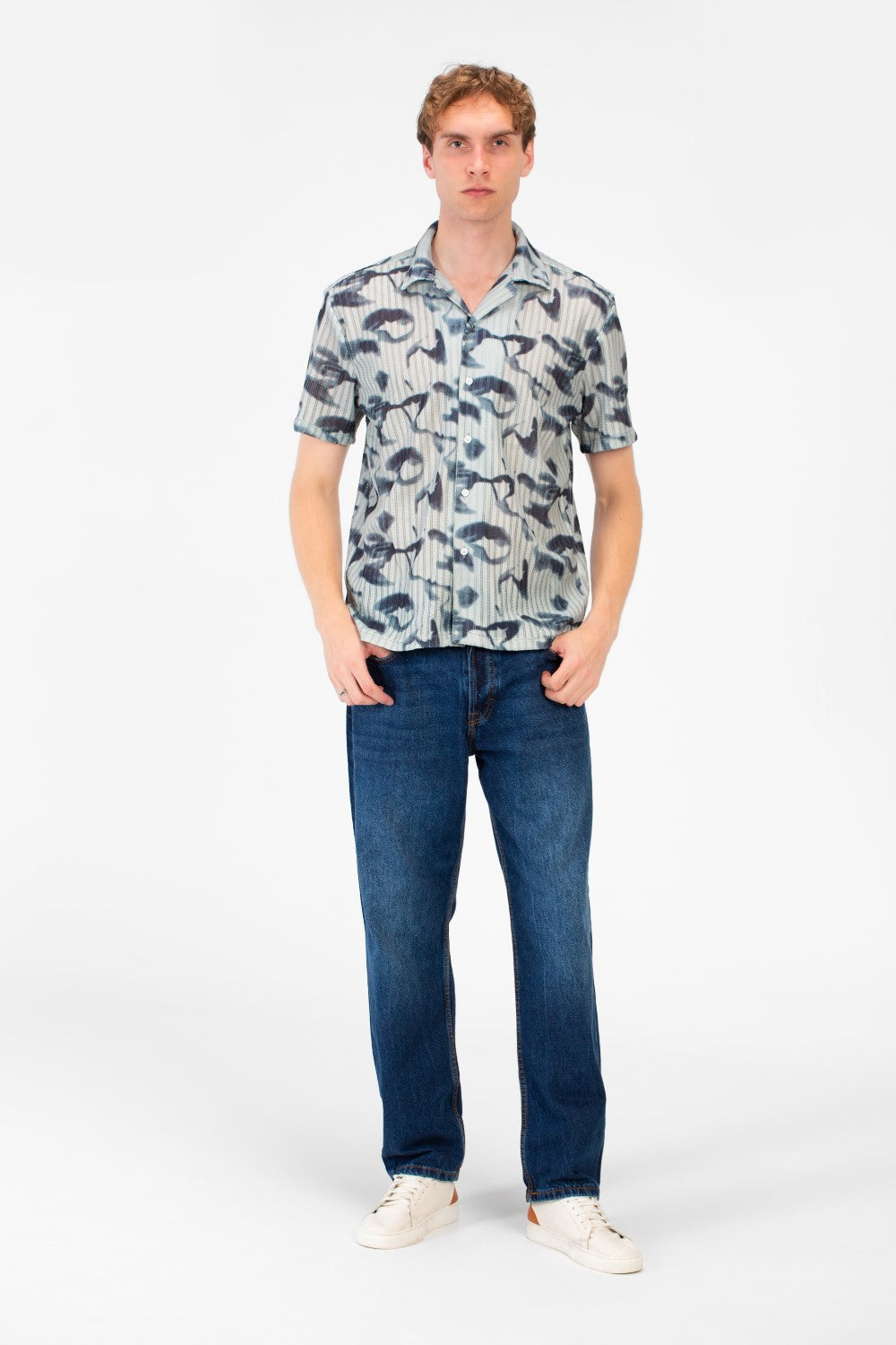 Men's Slim Fit Jakar Half Sleeve Comfortable Modern Shirt