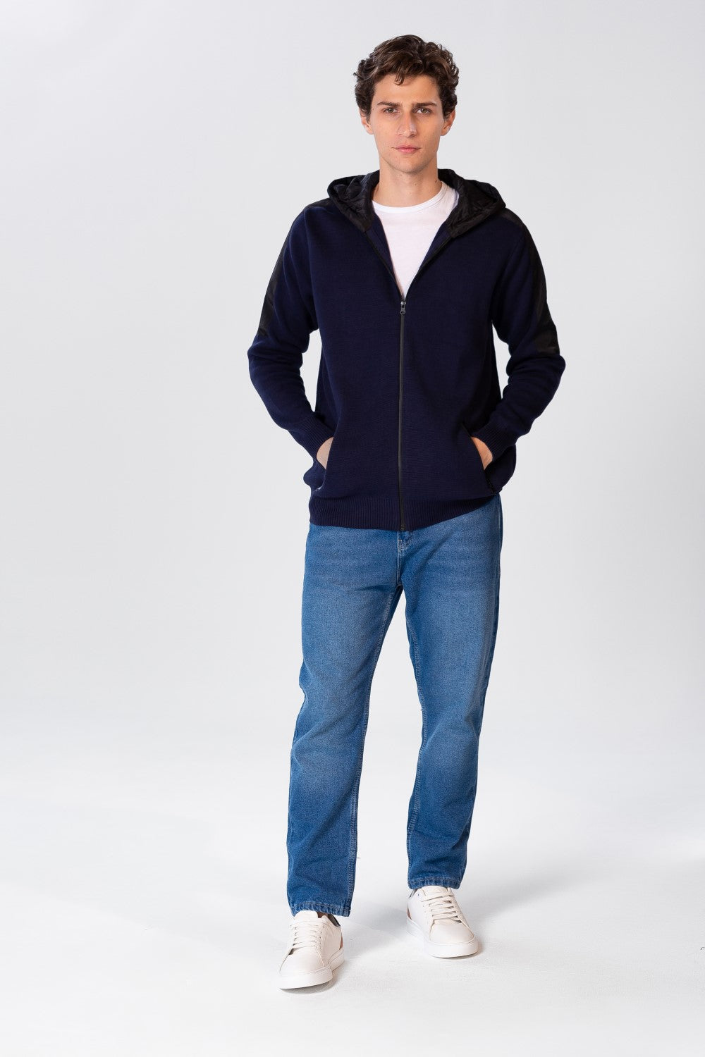 Men's Long Sleeved Pullover With Zippers And Pockets