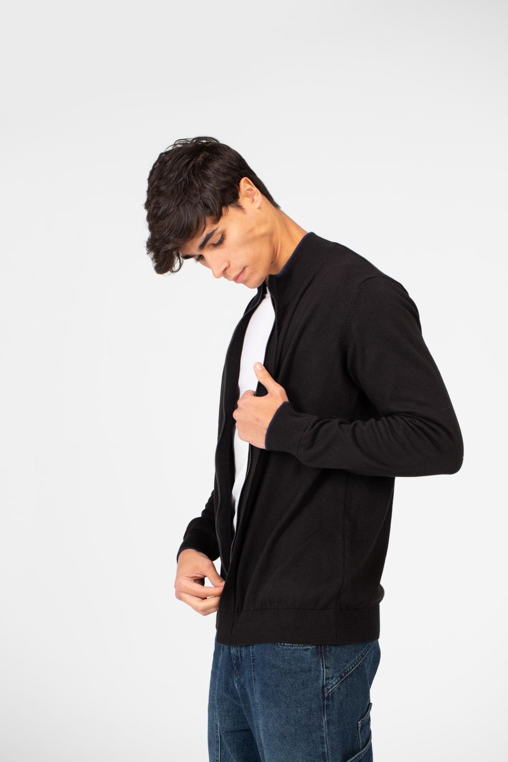 Men's Cotton Sweater Pullover With A Round Neck And Full Zip