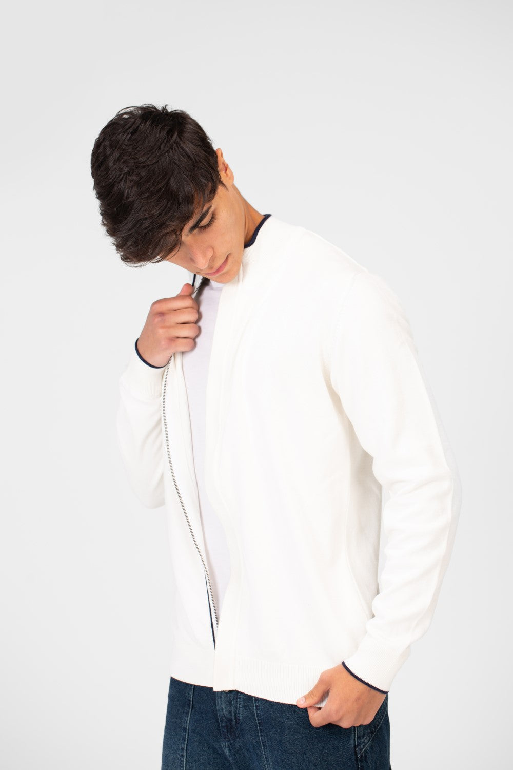 Men's Cotton Sweater Pullover With A Round Neck And Full Zip