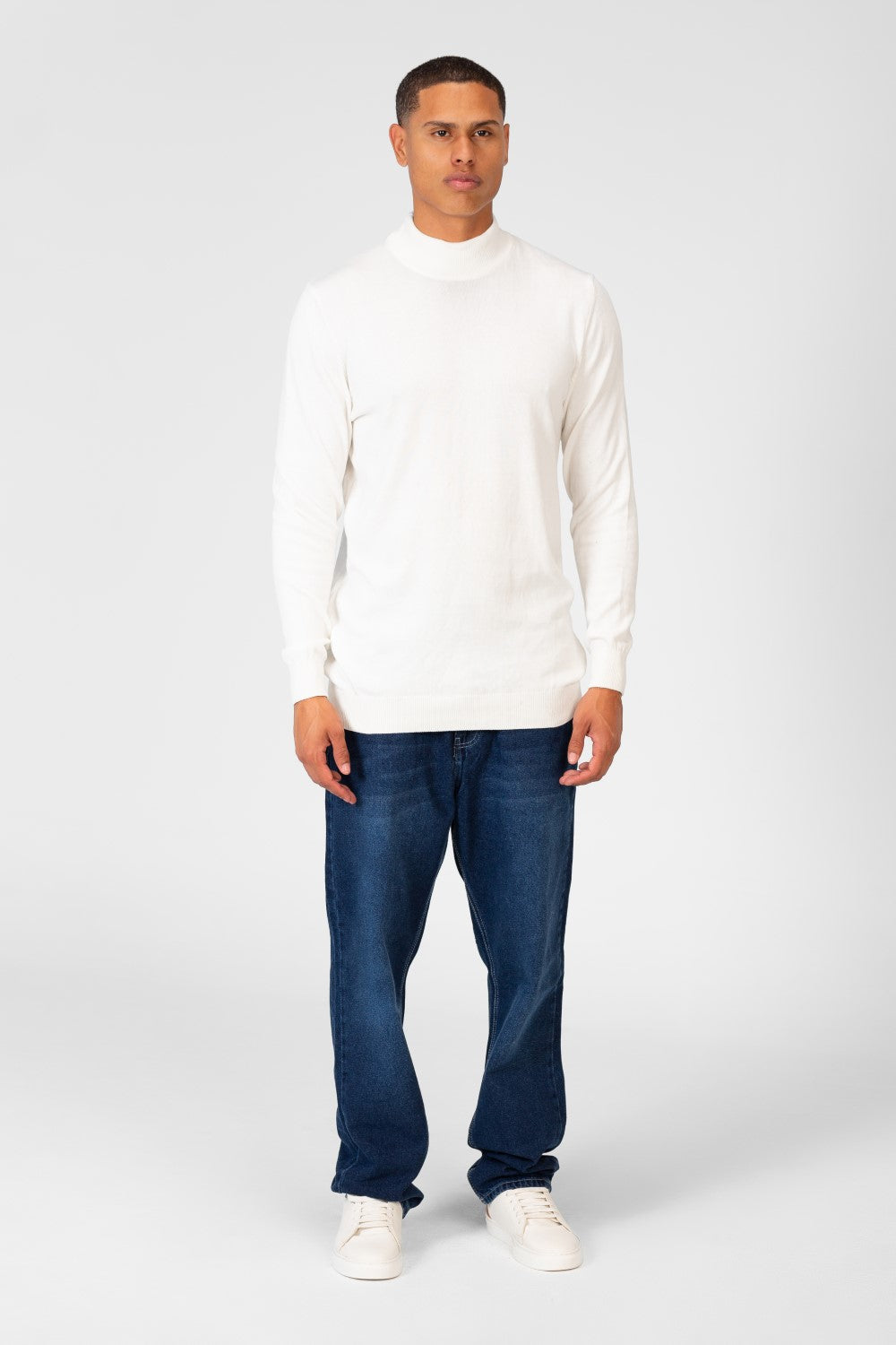 Men's Plain Pullover With High Collar And Long Sleeves