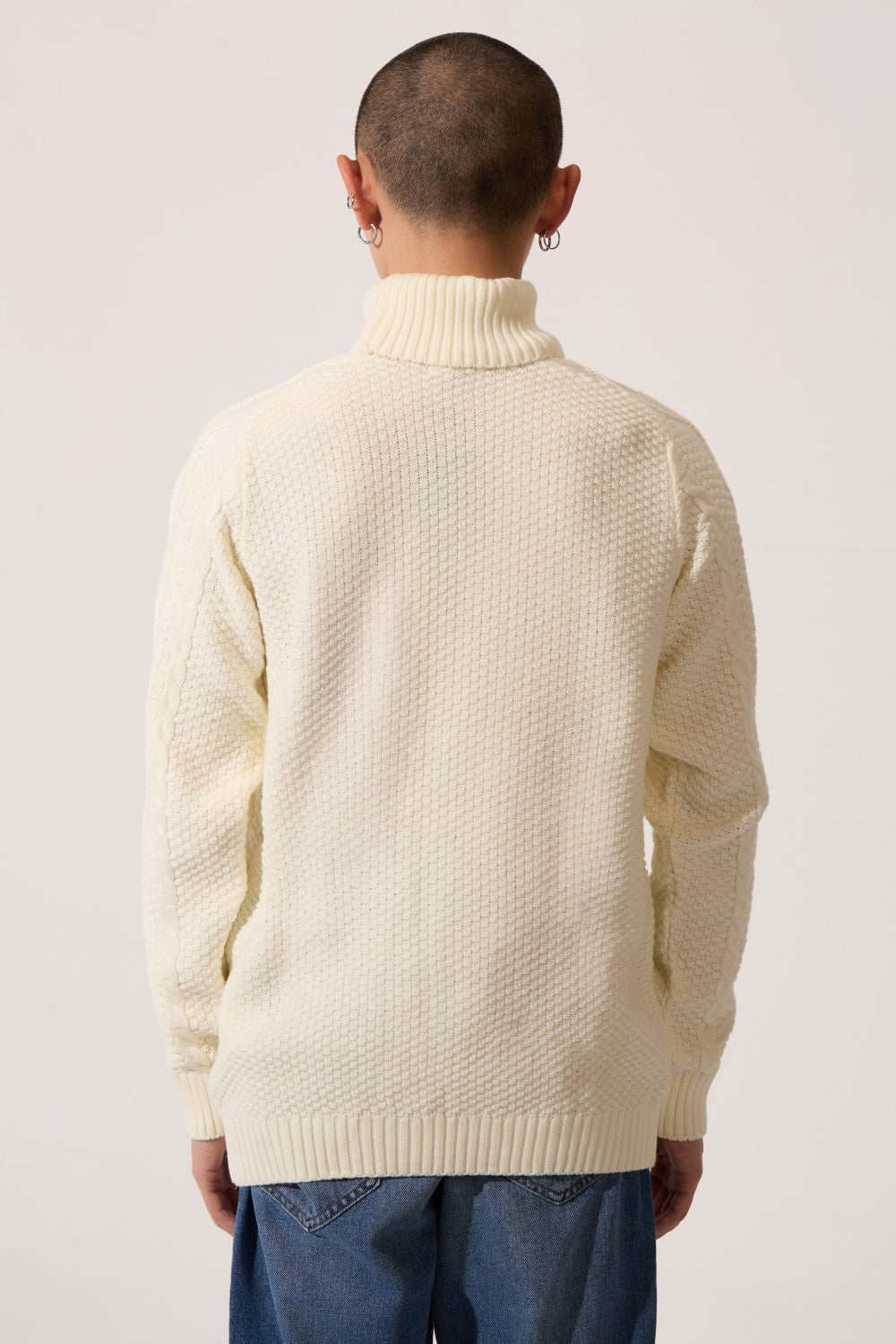 Men's Slim Fit Long Sleeve Knitted Pullover Sweater With High Quality Breathable Fabric