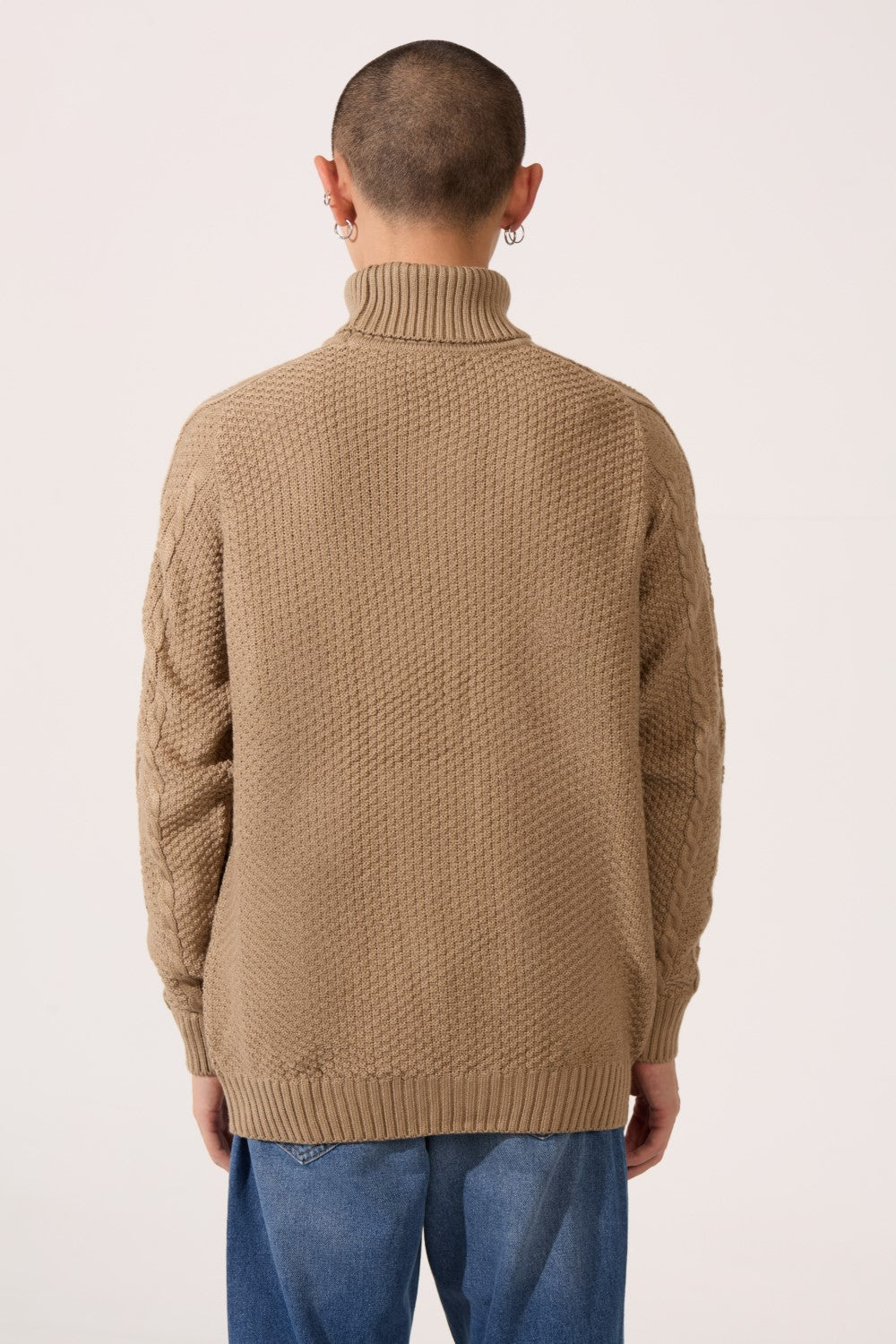 Men's Slim Fit Long Sleeve Knitted Pullover Sweater With High Quality Breathable Fabric