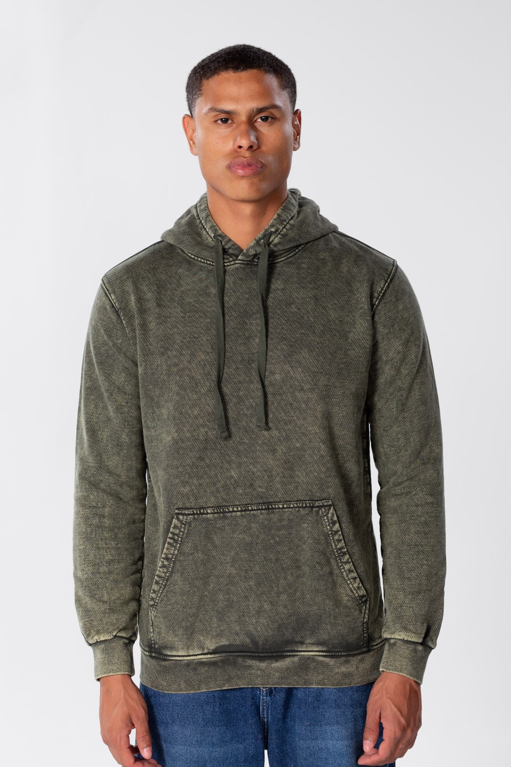 سويت شيرت رجالي أساسي بغطاء رأس وأكمام طويلة