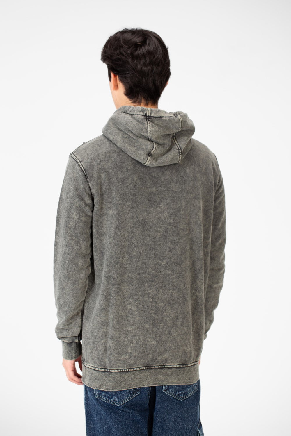 سويت شيرت رجالي بغطاء رأس بتصميم فريد