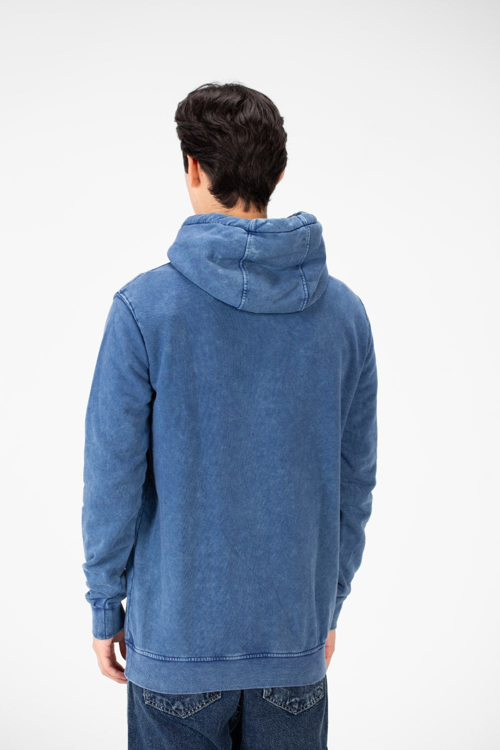 سويت شيرت رجالي بغطاء رأس بتصميم فريد