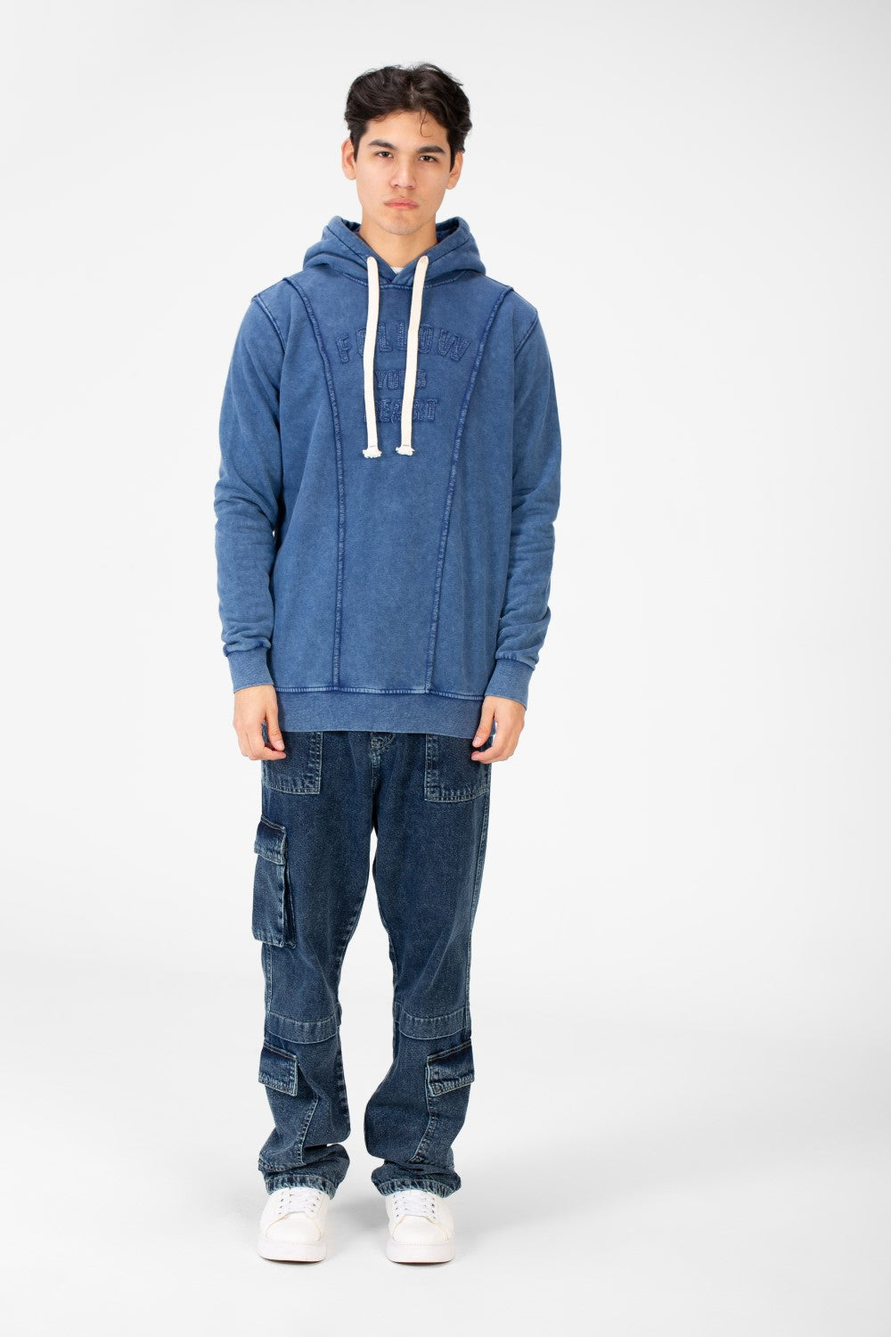 سويت شيرت رجالي بغطاء رأس بتصميم فريد