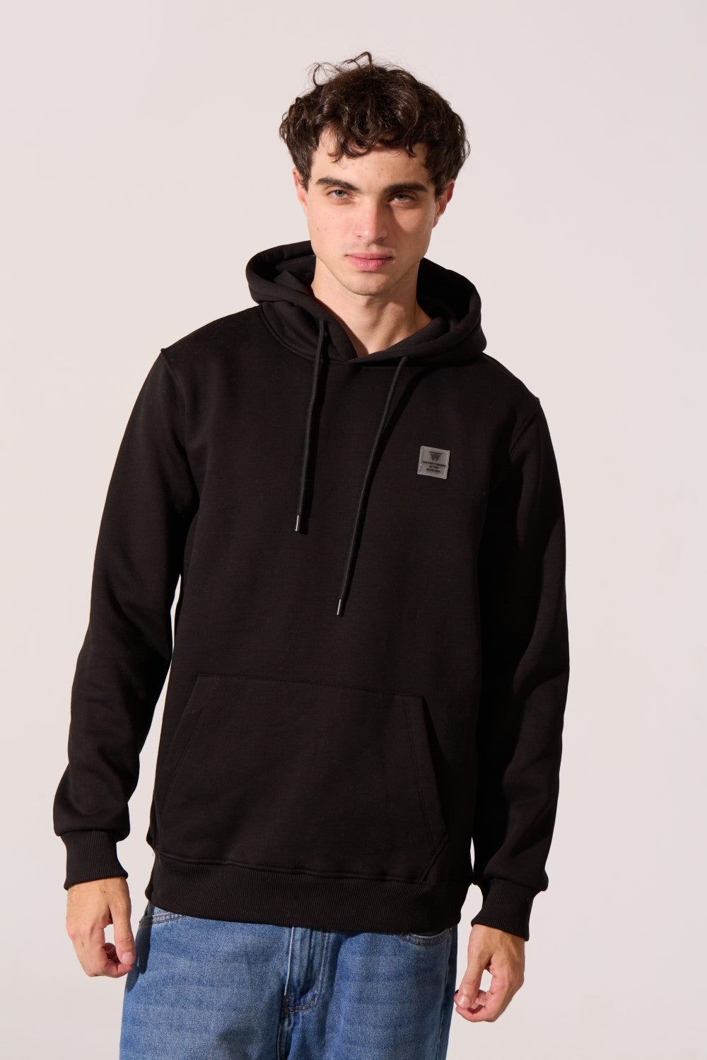 Men's Tomato Basic Slim Fit Hooded Sweatshirt With Long Sleeves And Comfortable Fabric