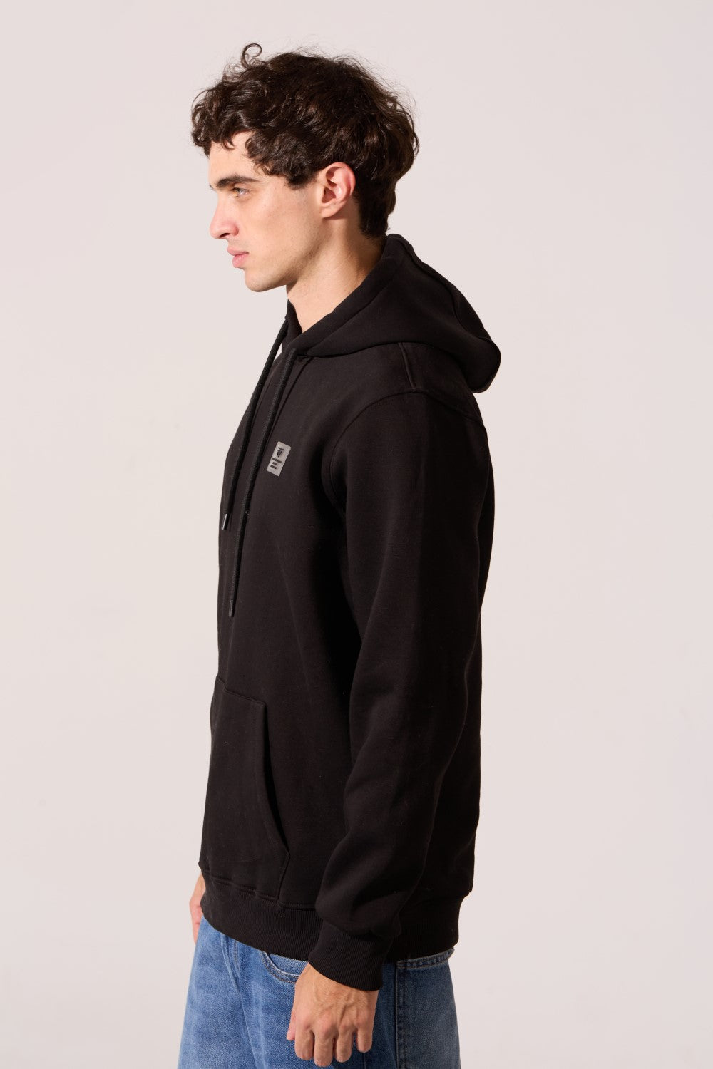 Men's Tomato Basic Slim Fit Hooded Sweatshirt With Long Sleeves And Comfortable Fabric