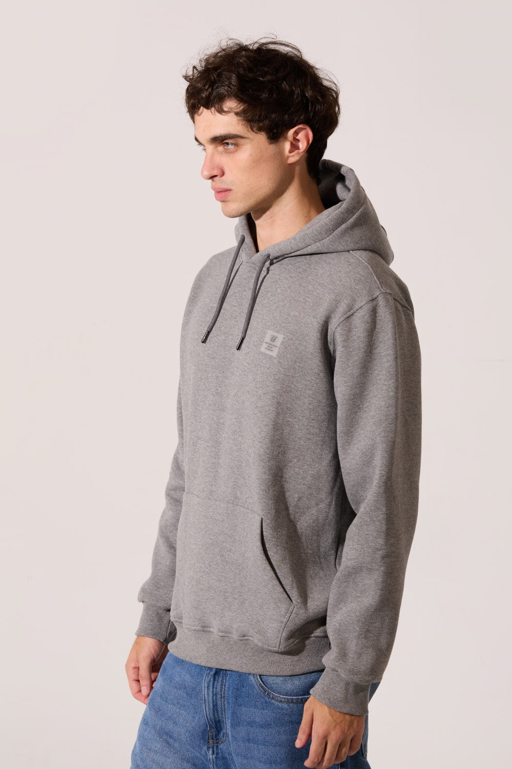 Men's Tomato Basic Slim Fit Hooded Sweatshirt With Long Sleeves And Comfortable Fabric