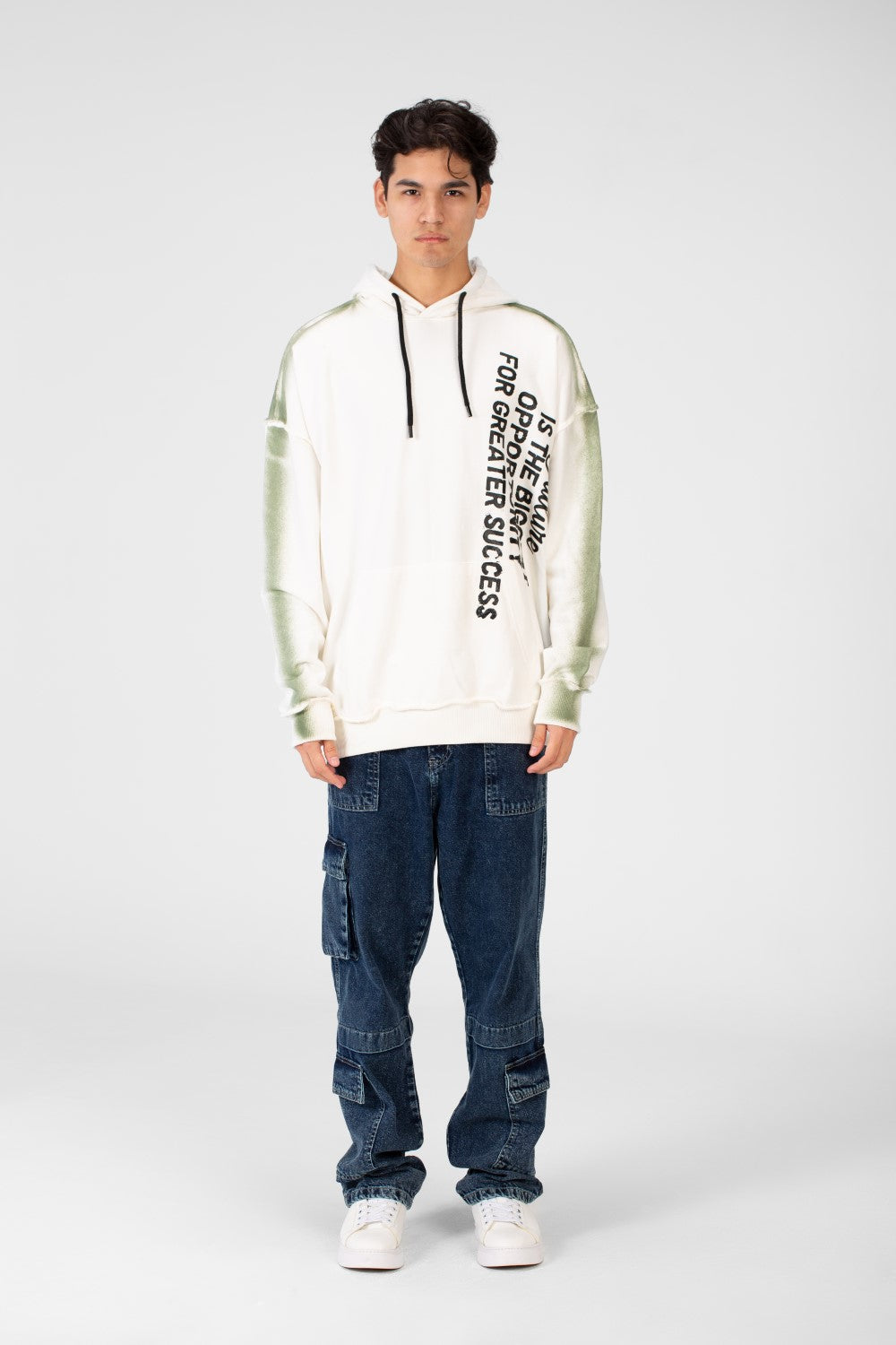 سويت شيرت رجالي كبير الحجم بغطاء رأس وطبعة نصية