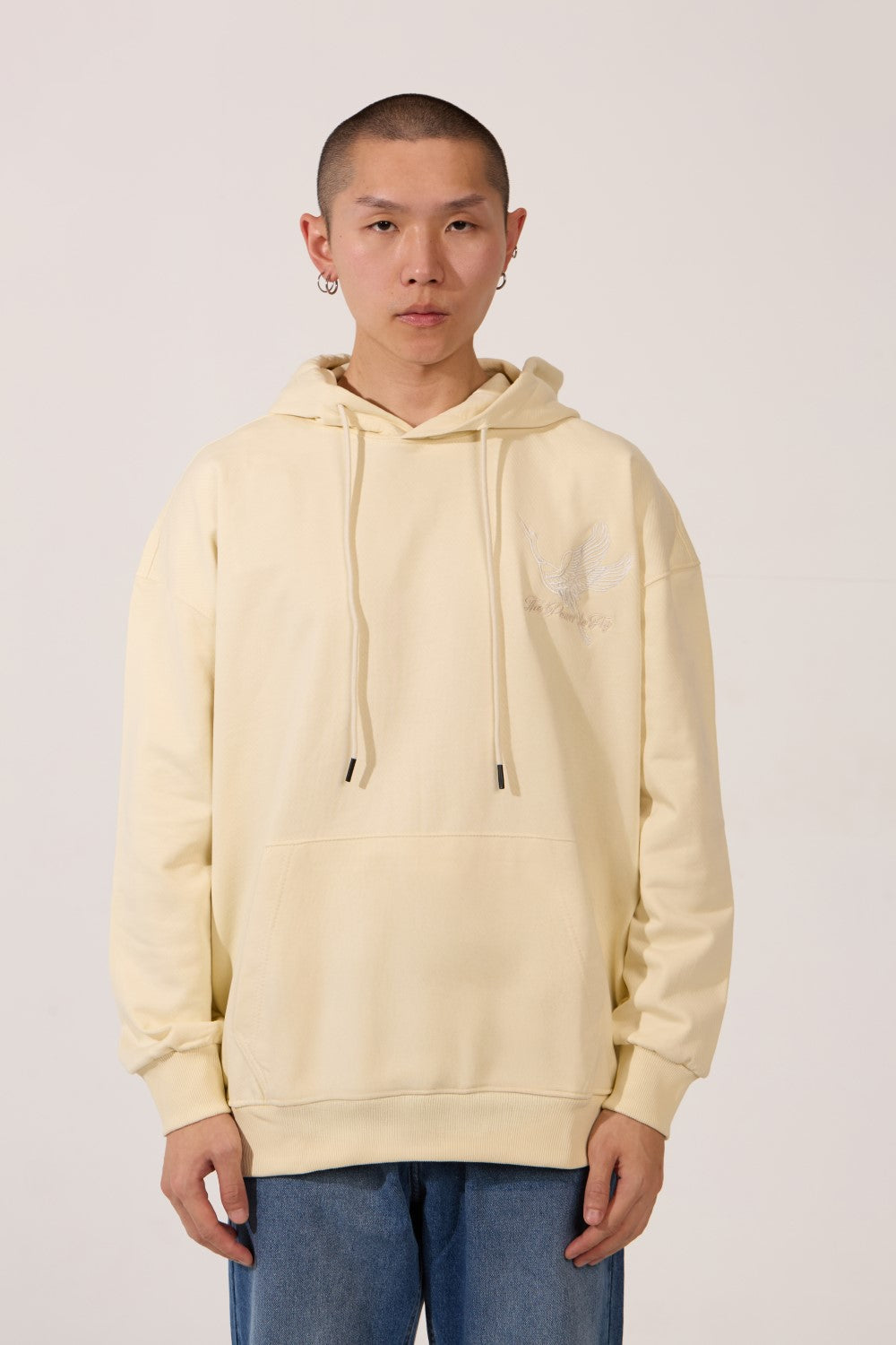 سويت شيرت توماتو ميلتون رجالي بقصّة عادية وطبعة ظهر عصرية وأكمام طويلة وغطاء للرأس