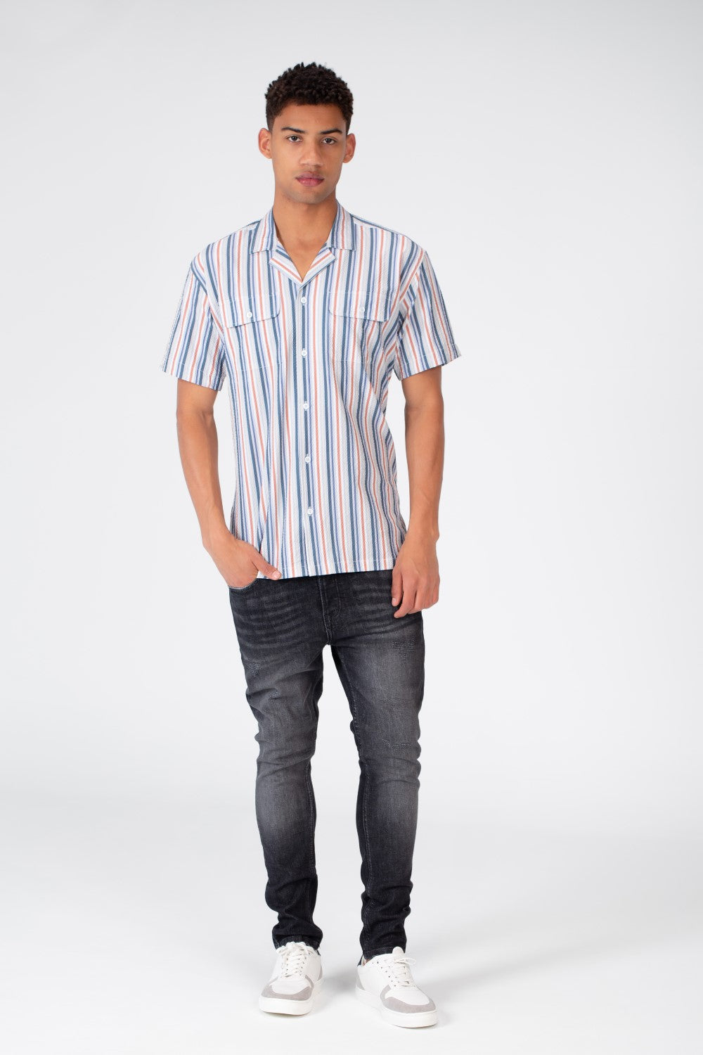 Men's Slim Fit Half Sleeved Shirt With Front Pockets