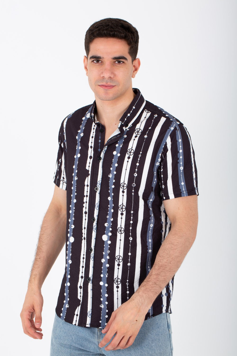 Mens Striped Slim Fit Half Sleeved Shirt In Printed Poplin Material