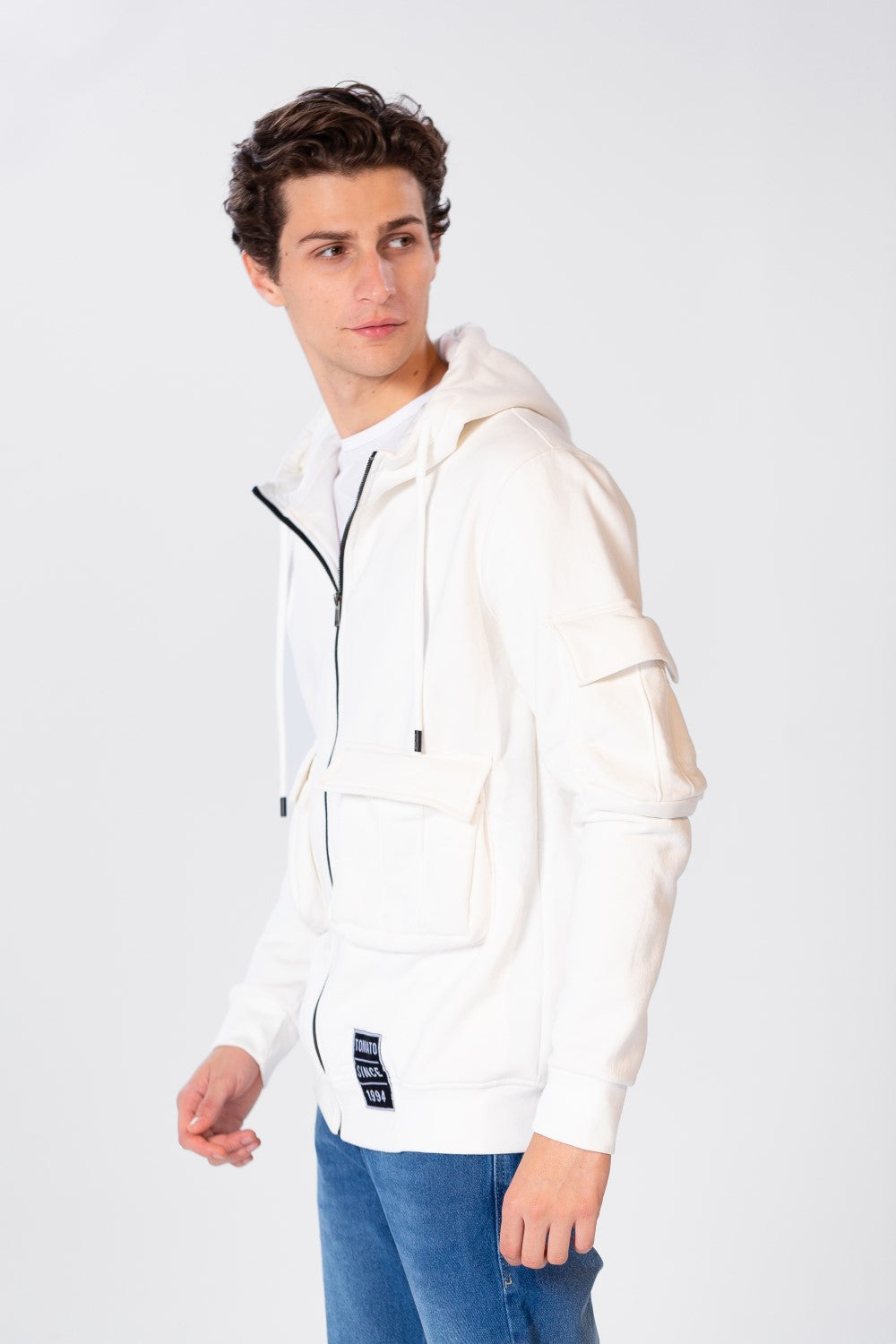 سويت شيرت رجالي بسحاب أمامي وجيوب