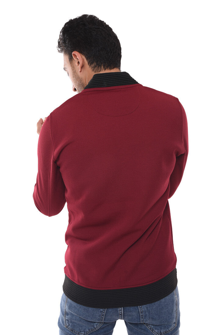 سويت شيرت رجالي أساسي بقصّة Slim Fit وسحّاب كامل