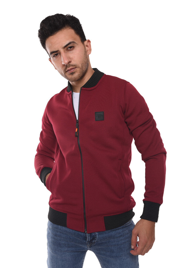 سويت شيرت رجالي أساسي بقصّة Slim Fit وسحّاب كامل