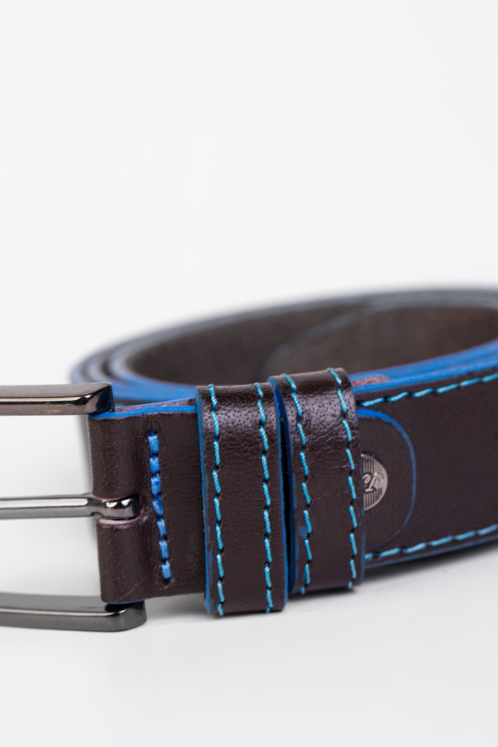 حزام رجالي كلاسيكي ذو جوانب زرقاء
