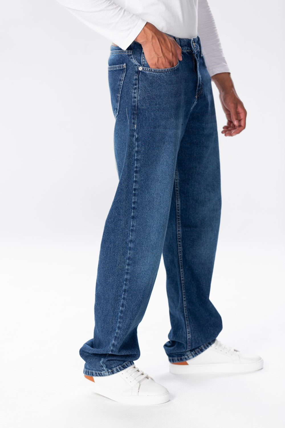 بنطلون جينز رجالي واسع الساق بألوان أساسية