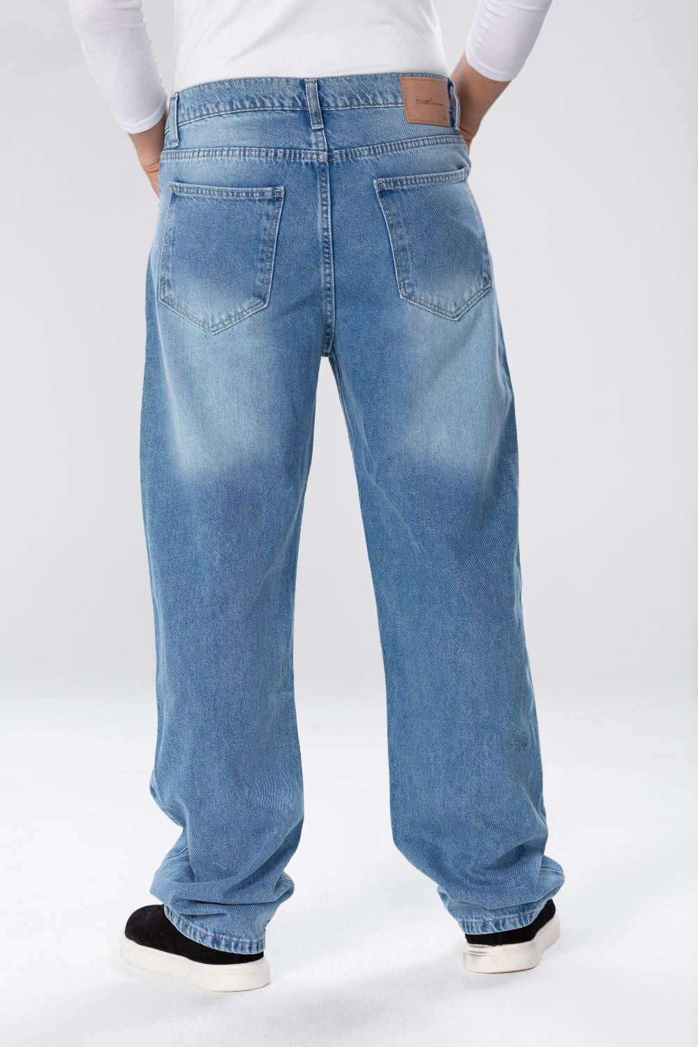 بنطلون جينز رجالي واسع الساق بألوان أساسية