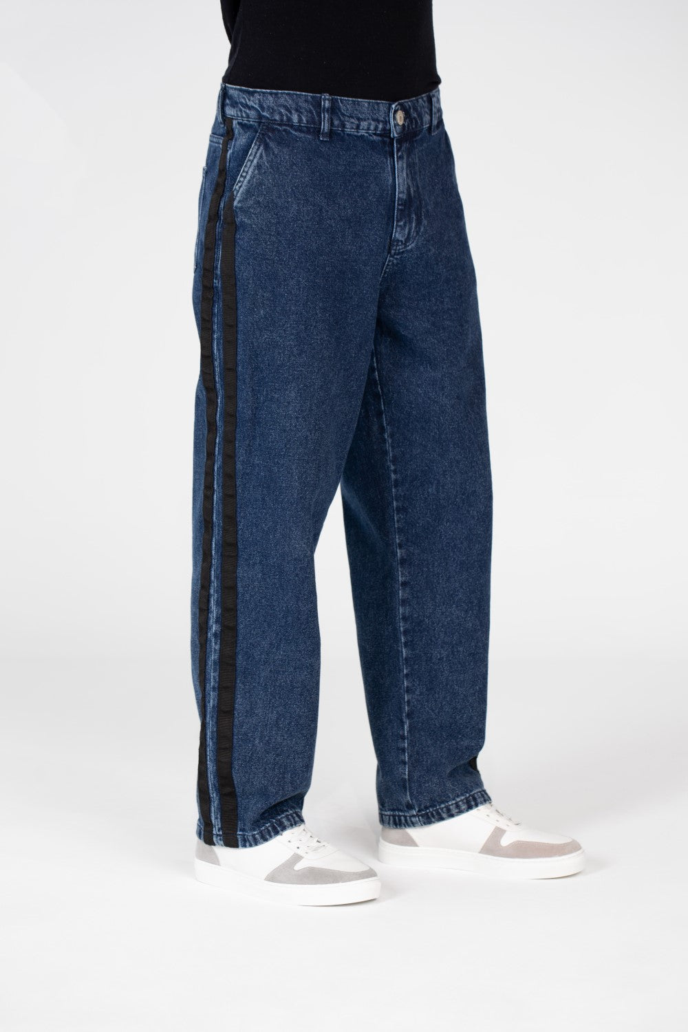 Men's Wide Leg Jeans Pants With Basic Details