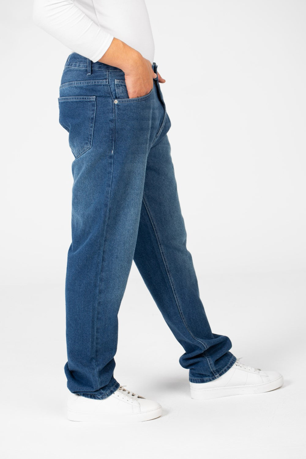 Men's Wide Leg Jeans Pants With Five Pockets And Button Front