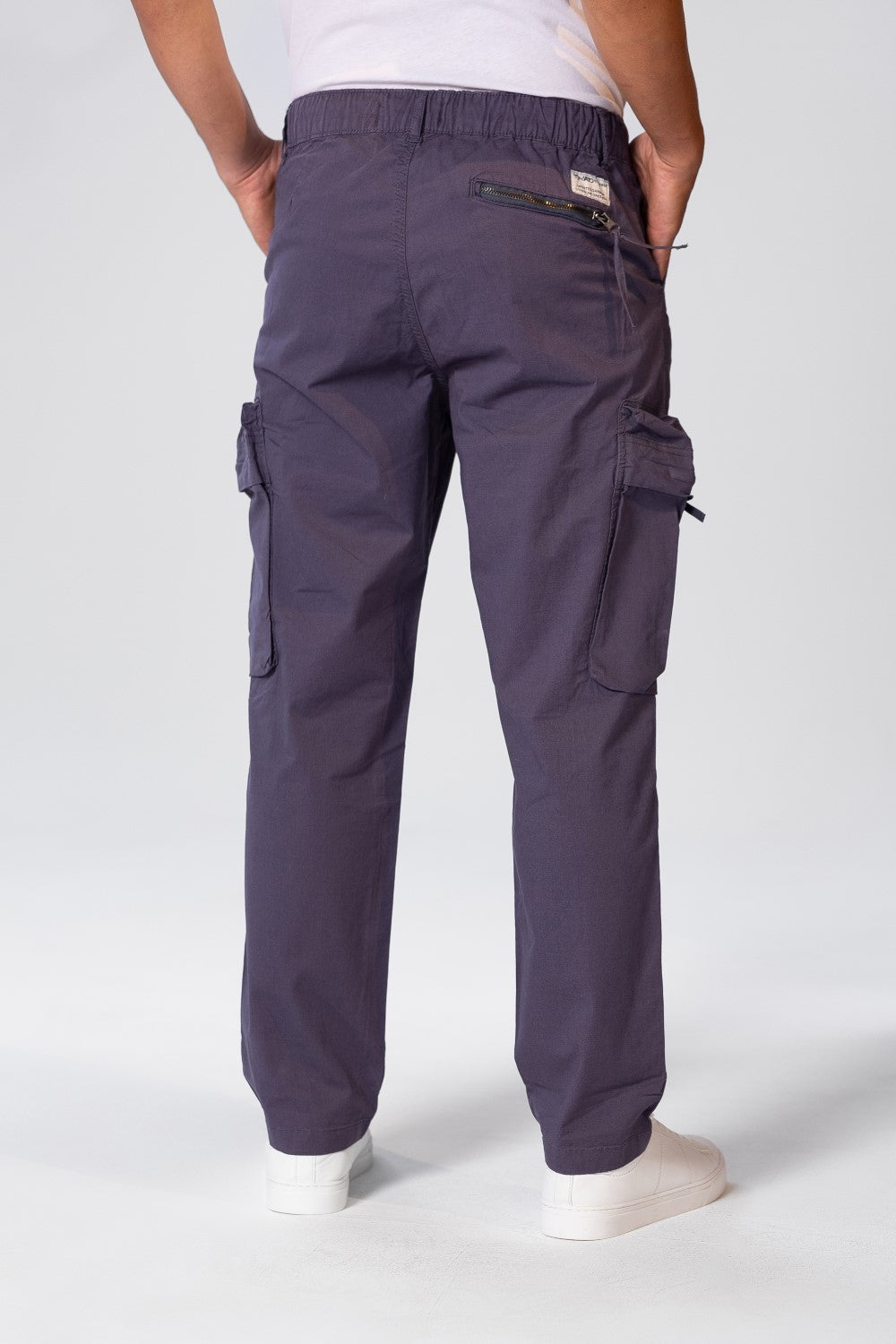 بنطلون كارغو رجالي من الجبردين بقصّة مريحة وجيوب