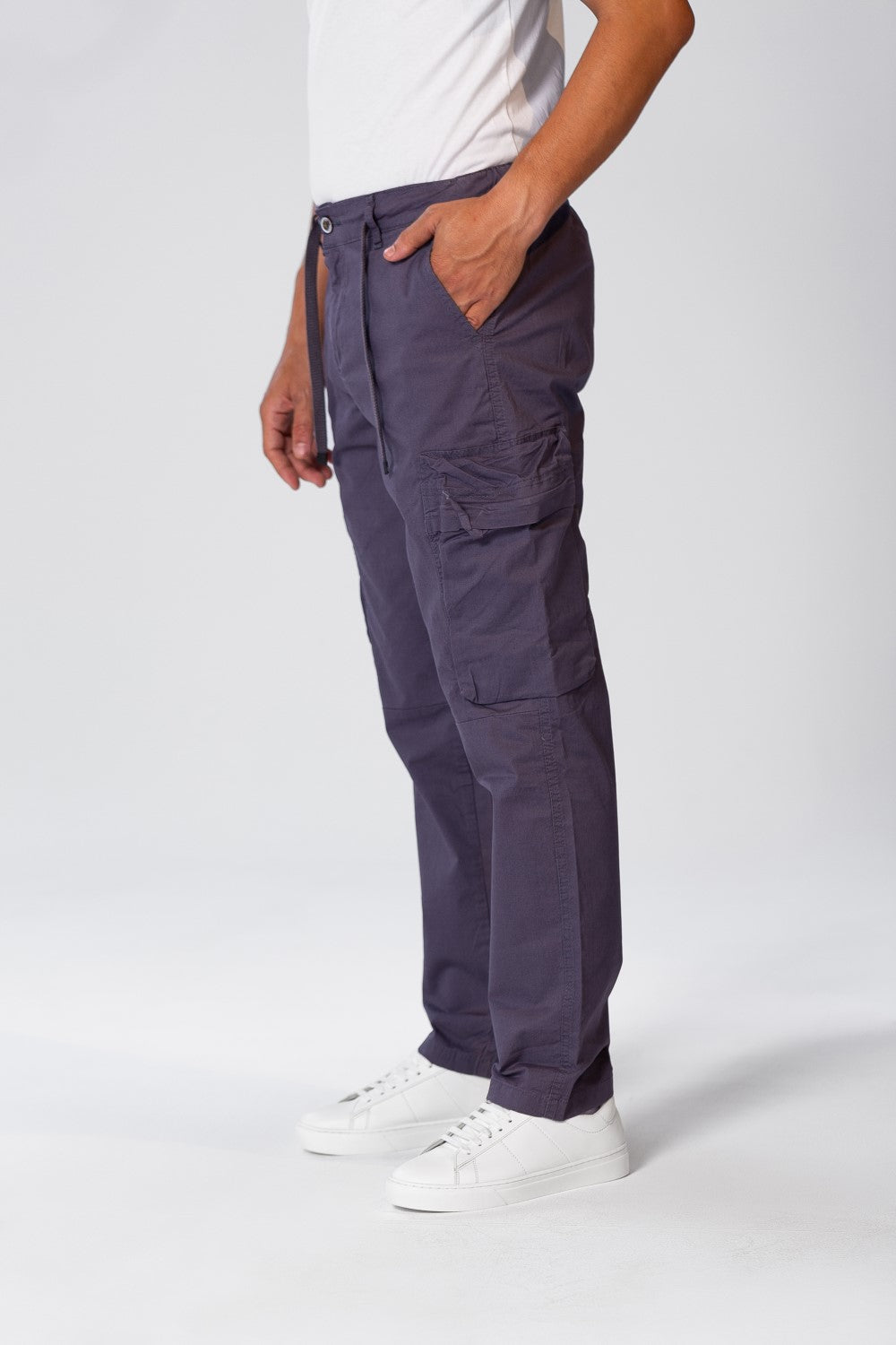 بنطلون كارغو رجالي من الجبردين بقصّة مريحة وجيوب